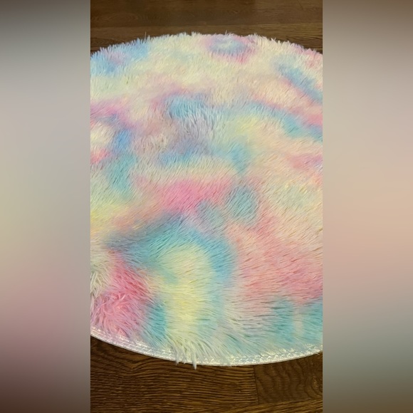 Rainbow / unicorn round rug - Picture 2 of 2